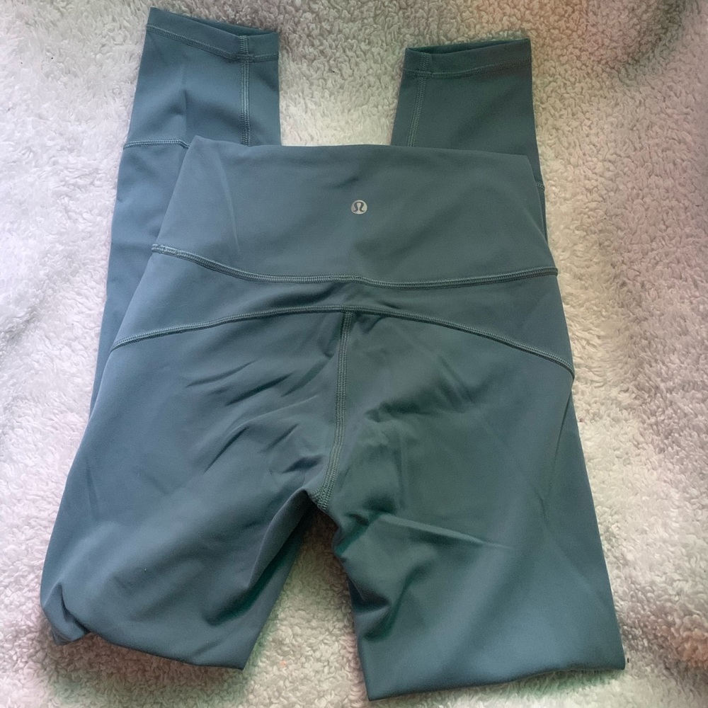 Lululemon In Movement 7/8 Leggings 25”